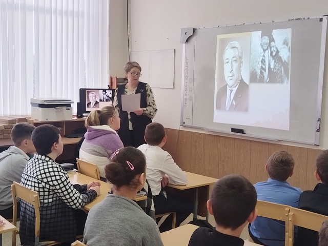 Муниципальное бюджетное общеобразовательное учреждение Лакедемоновская средняя общеобразовательная школа - Белые журавли